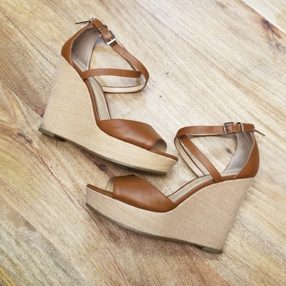 Banana republic wedges